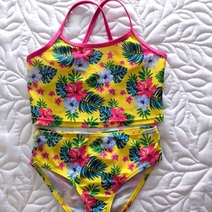 Little girls 2 piece swim suit